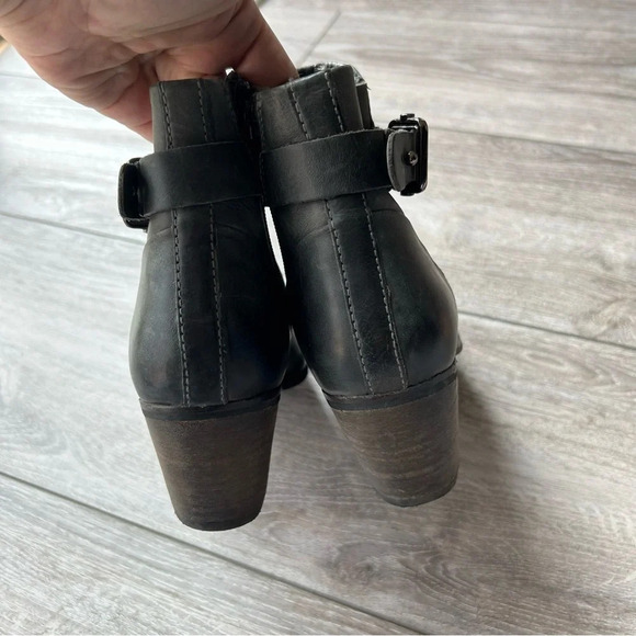 Earth West Riverton Smooth Leather Ankle Bootie  in Oil Green - Picture 11 of 13